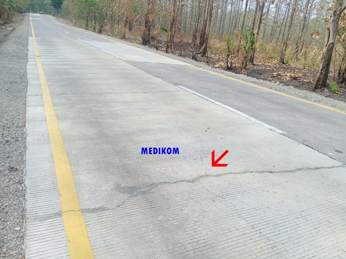 Rekonstruksi Jalan Ruas Jalan Cikamurang – Bantarwaru Banyak Retak, PPK Sandi Wijaya Sebut Sesuai Spesifikasi